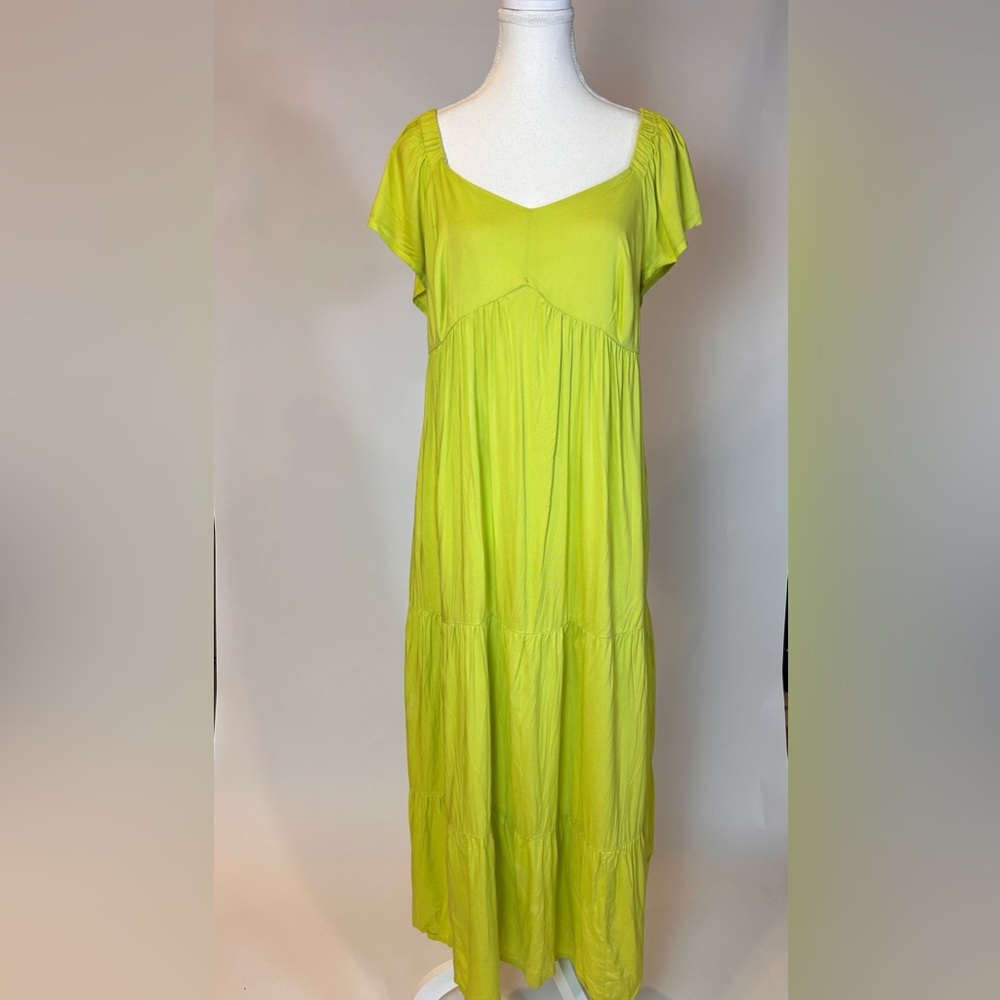 ingred + isabel | Maternity Lime Green Tiered Smocked Maxi Dress | Medium